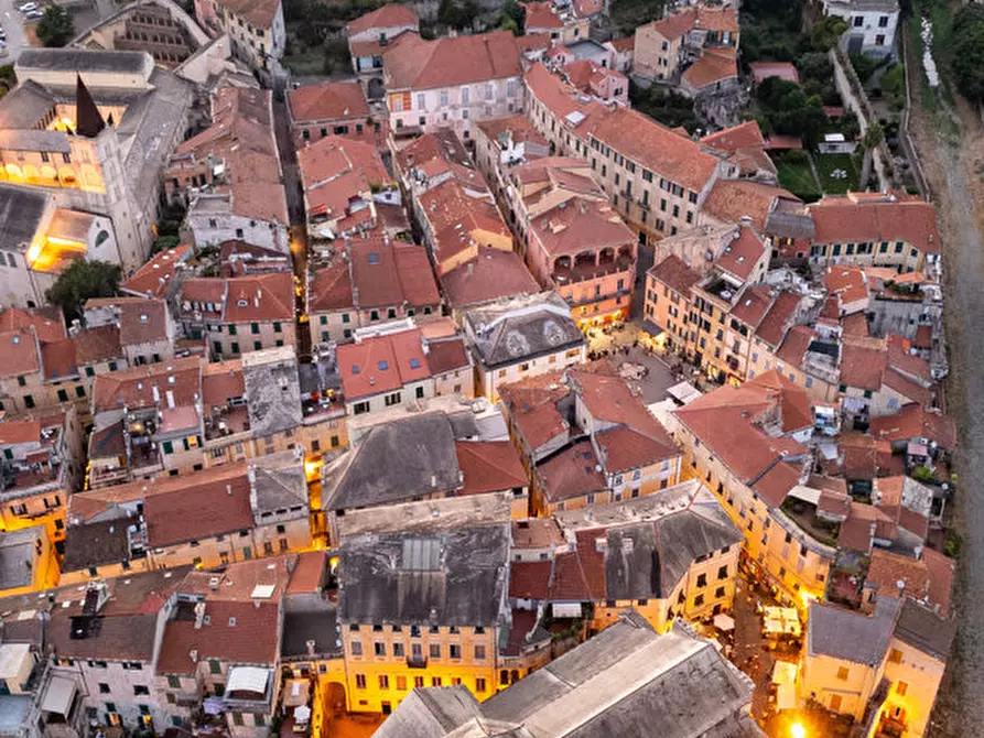 Immagine 20 di Appartamento in vendita  in Via Del Cigno a Finale Ligure