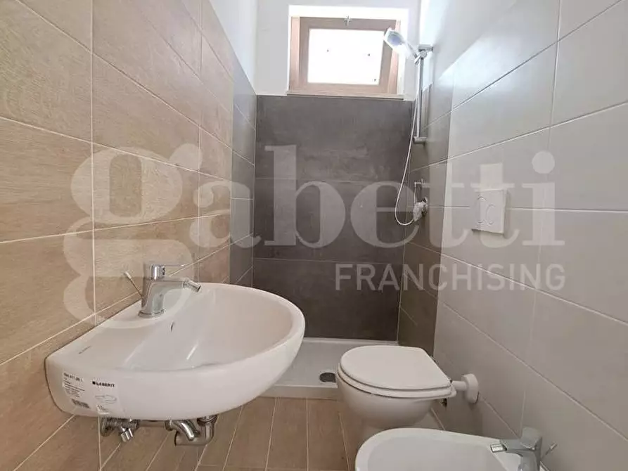 Immagine 24 di Villetta a schiera in vendita  in Via arno, snc a Ardea