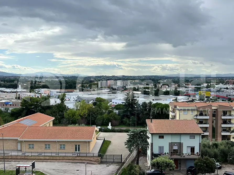 Immagine 26 di Attico in vendita  in Via lenin a Corciano