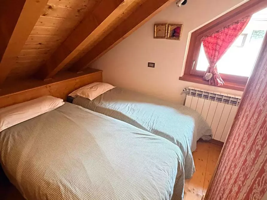 Immagine 17 di Appartamento in vendita  in Via ROMA, 42 B a Ponte Di Legno