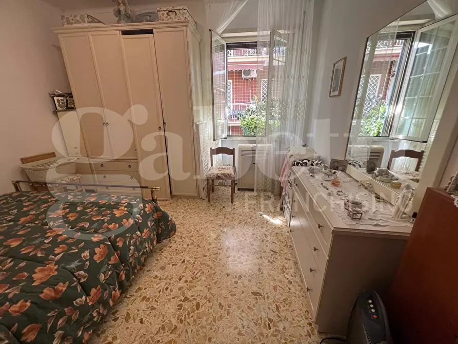 Immagine 27 di Appartamento in vendita  in Via Rosasco, 42 a Roma