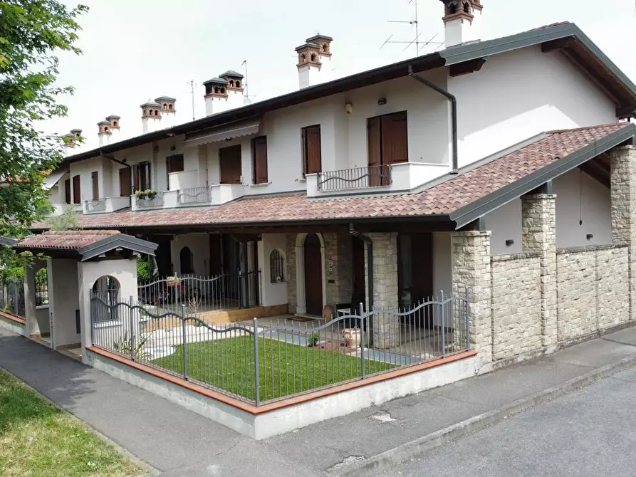 Immagine 10 di Casa bifamiliare in vendita  in Via UGO LA MALFA, 18 a Coccaglio