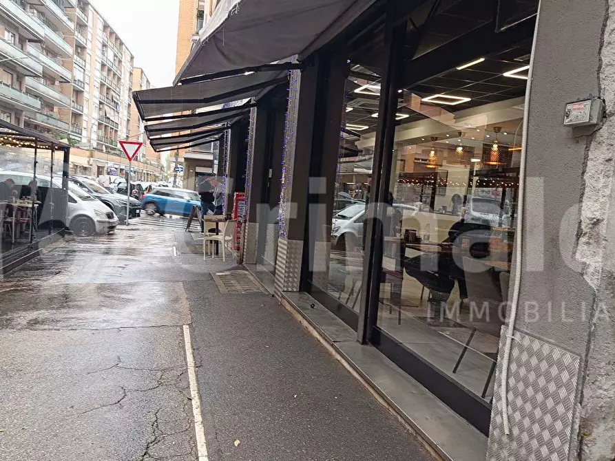 Immagine 1 di Negozio in vendita  in Via Giuseppe Donati a Roma