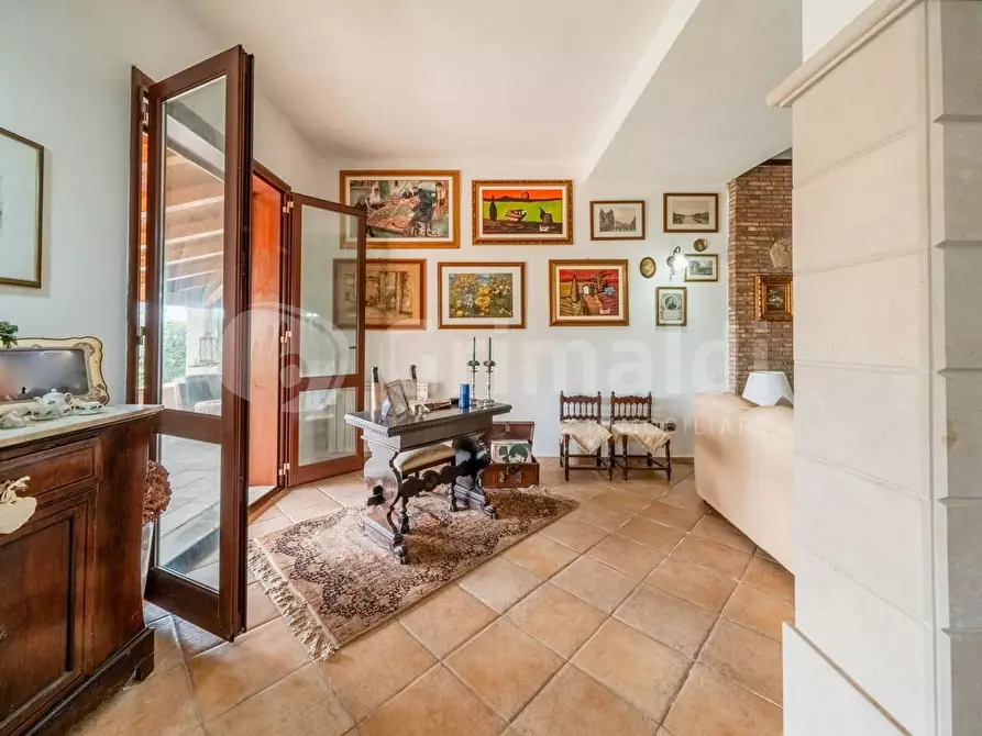 Immagine 17 di Villa in vendita  in Via Sandro Pertini a Avola