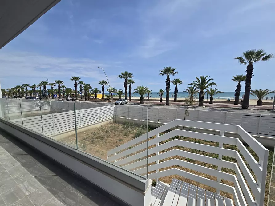 Immagine 12 di Appartamento in vendita  in Via Lungomare Sirena, 618 a Tortoreto