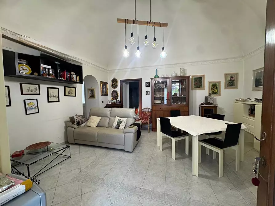 Immagine 13 di Appartamento in vendita  in Via Cupa San Pietro, 11 a Torre Del Greco