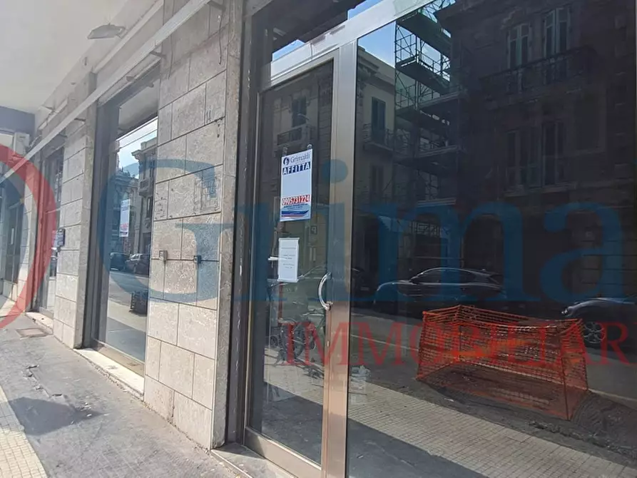 Immagine 3 di Negozio in affitto  in Via Santa Maria La Porta a Messina