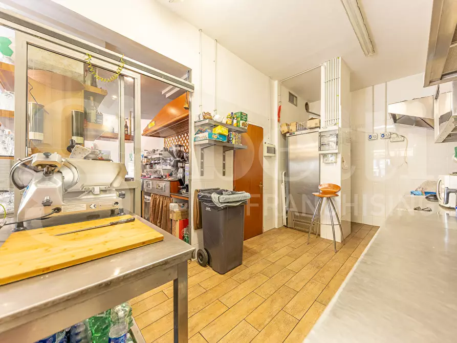 Immagine 16 di Bar / Ristorante in vendita  in Via Cogoleto a Roma