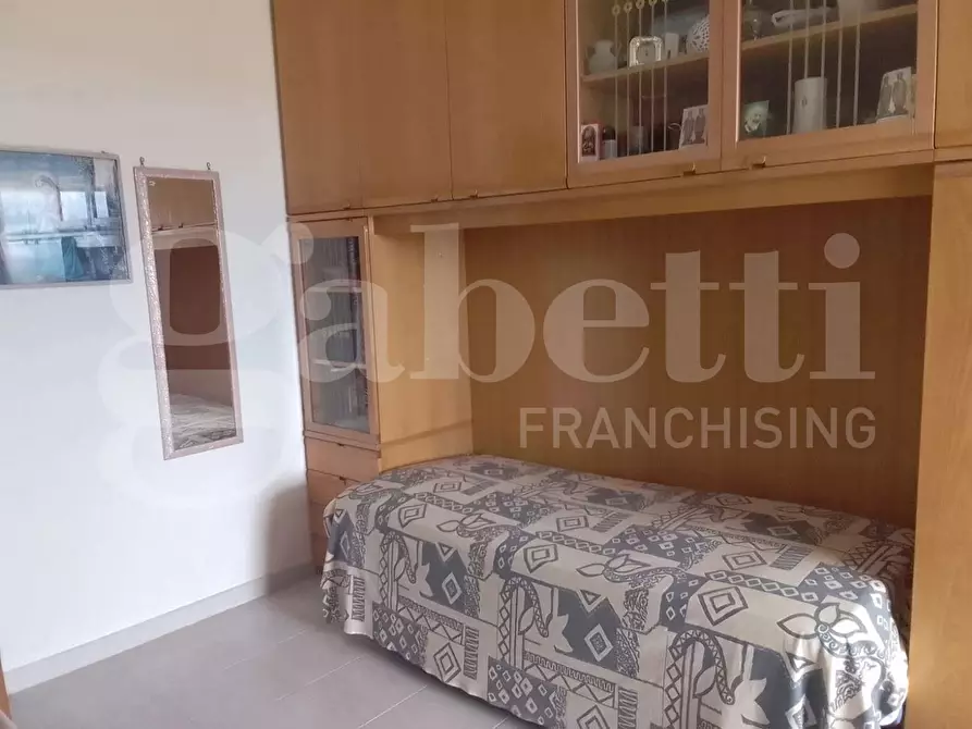 Immagine 15 di Appartamento in vendita  in Piazza G.B.TEDESCO, 8 a Taranto