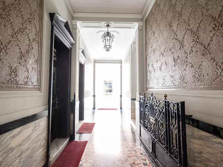 Immagine 36 di Appartamento in vendita  in Via Volterra, 7 a Milano