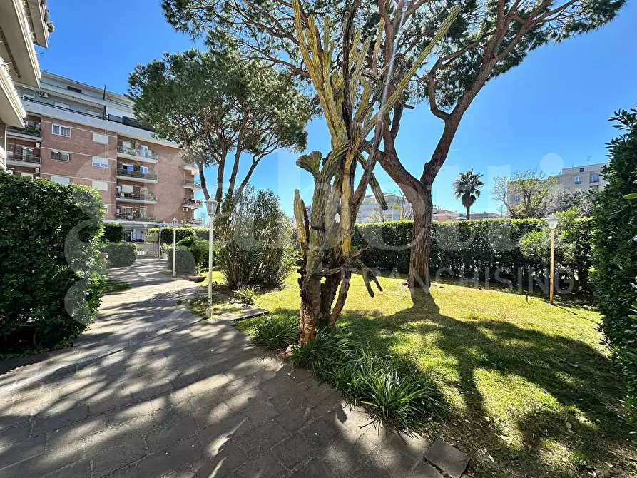 Immagine 20 di Appartamento in vendita  in Via Danilo Stiepovich, 180 a Roma