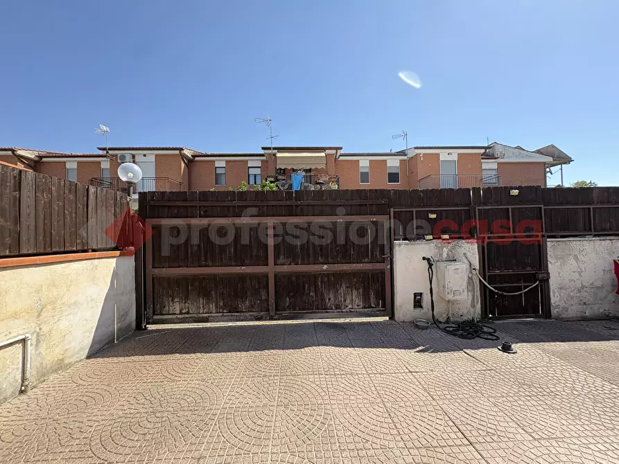Immagine 48 di Villetta a schiera in vendita  in Via GIULIANO DE MEDICI, 3 a Terracina