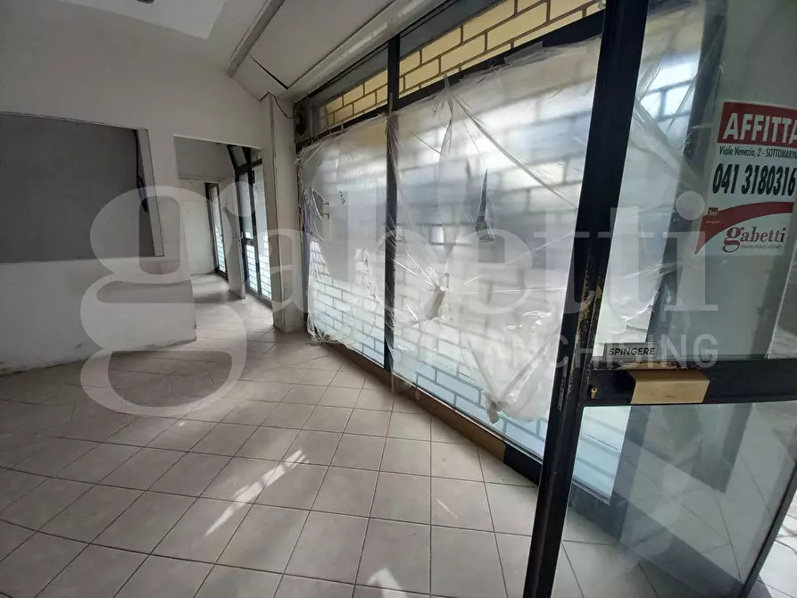 Immagine 1 di Negozio in affitto  in Via BORGO SAN GIOVANNI - VIA GRANATIERI DI SARDEGNA, 00 a Chioggia