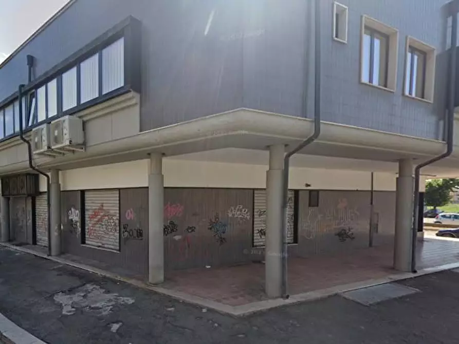 Immagine 2 di Negozio in vendita  in Via GIOVANNI D'ORSI a San Severo