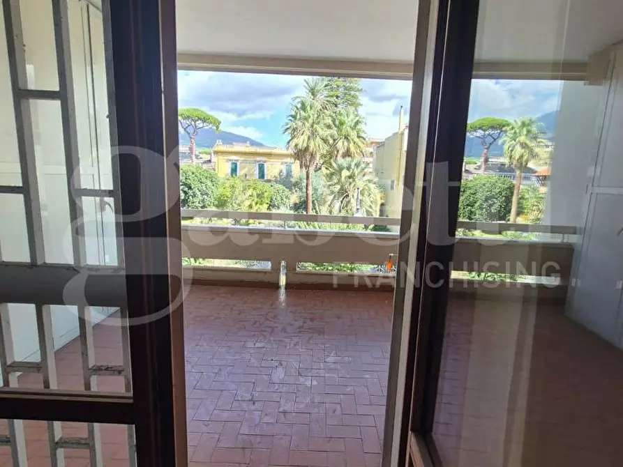 Immagine 27 di Appartamento in vendita  in Corso Umberto I, 221 a Torre Annunziata