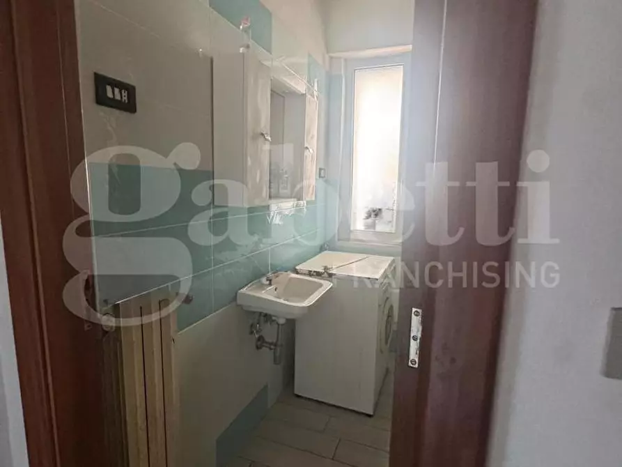 Immagine 33 di Appartamento in vendita  in Piazza Ernesto Cesaro, 55 a Torre Annunziata