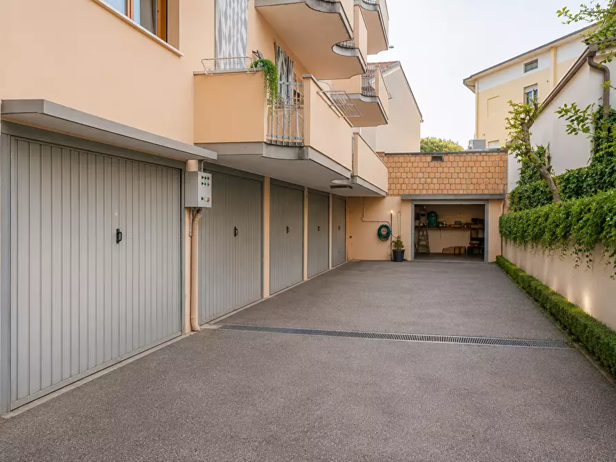 Immagine 8 di Appartamento in vendita  in Via Fiuggi, 9 a Riccione
