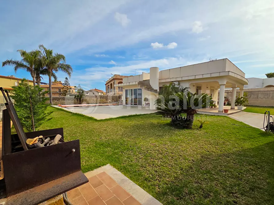 Immagine 2 di Villa in vendita  in Via C. di Lorenzo Borgia a Noto