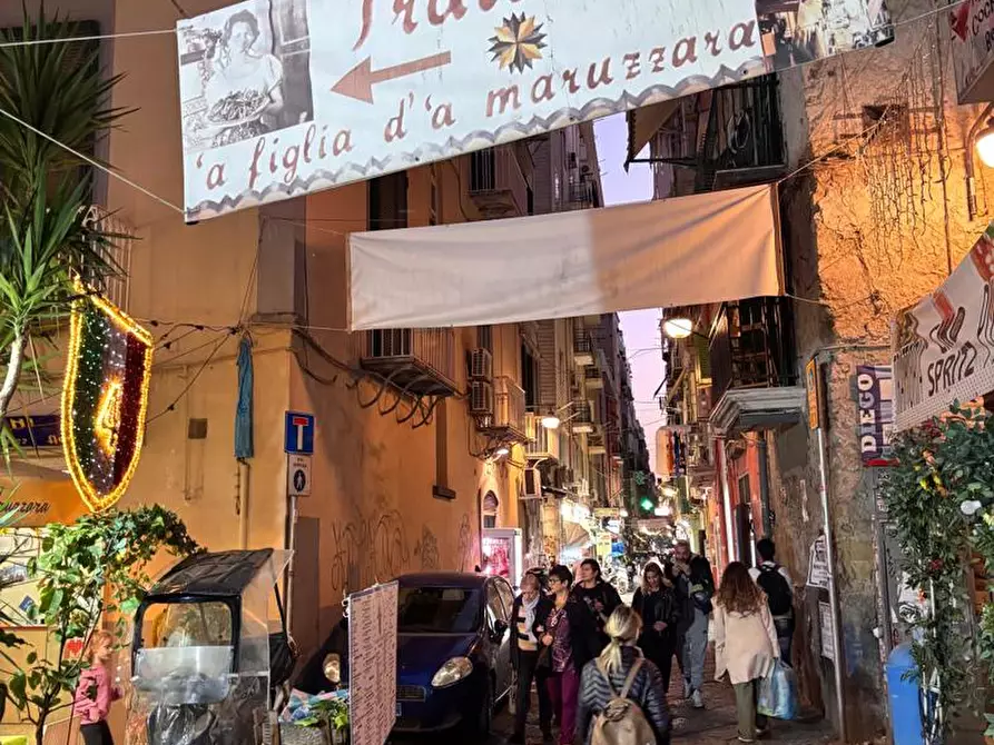 Immagine 1 di Appartamento in vendita  in Vico Speranzella a Napoli