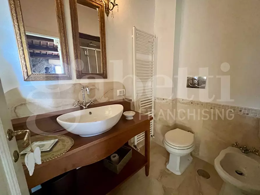 Immagine 29 di Rustico / casale in vendita  in Via di Vitozza, 16 a Sorano