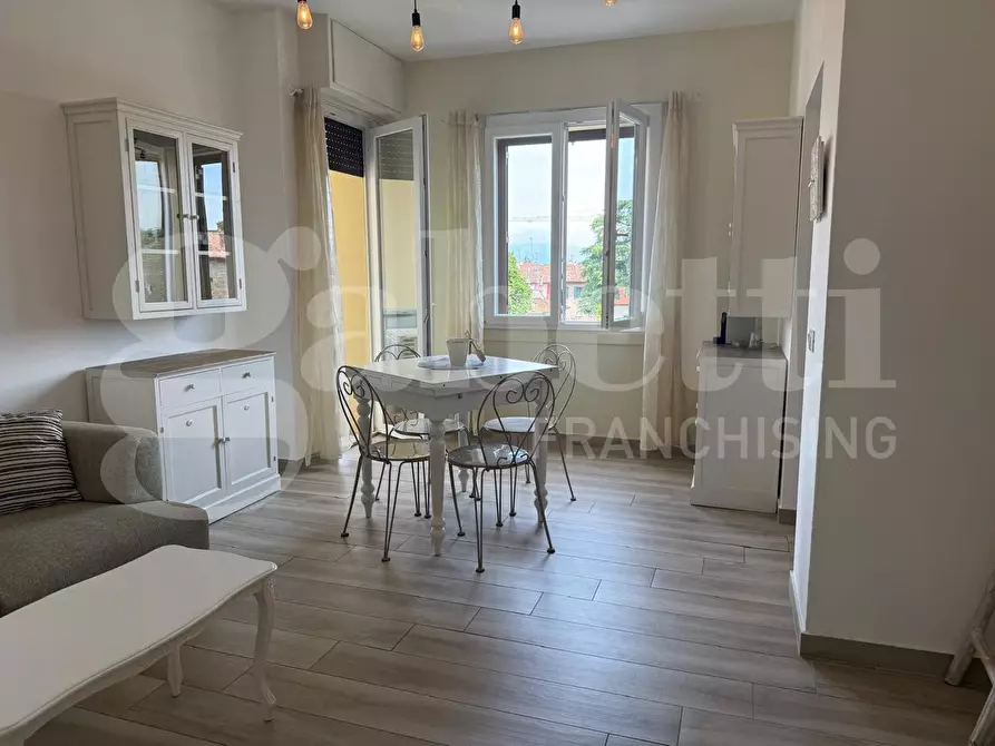 Immagine 3 di Appartamento in vendita  in Piazza Generale Domenico Perrucchetti, 36 a Cassano D'adda