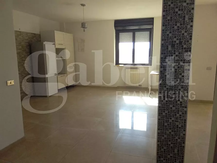 Immagine 5 di Appartamento in vendita  in Piazza G.B.TEDESCO, 7 a Taranto