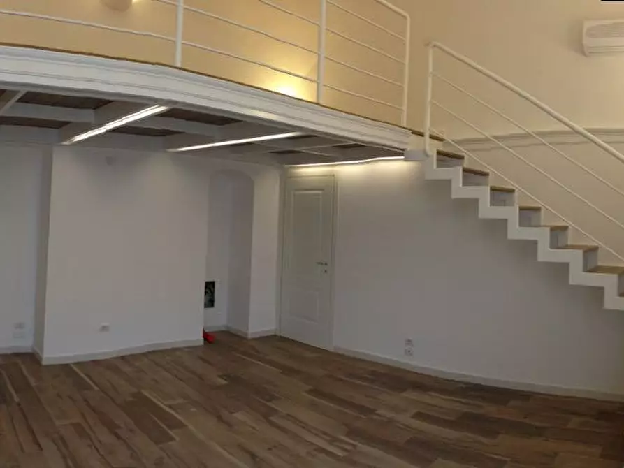 Immagine 4 di Ufficio in affitto  in Via IV Novembre, 71 a Torre Annunziata