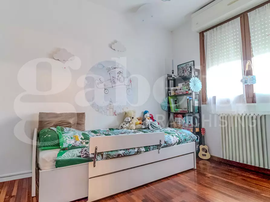 Immagine 11 di Appartamento in vendita  in Via della Costituzione, 17 a Casalecchio Di Reno