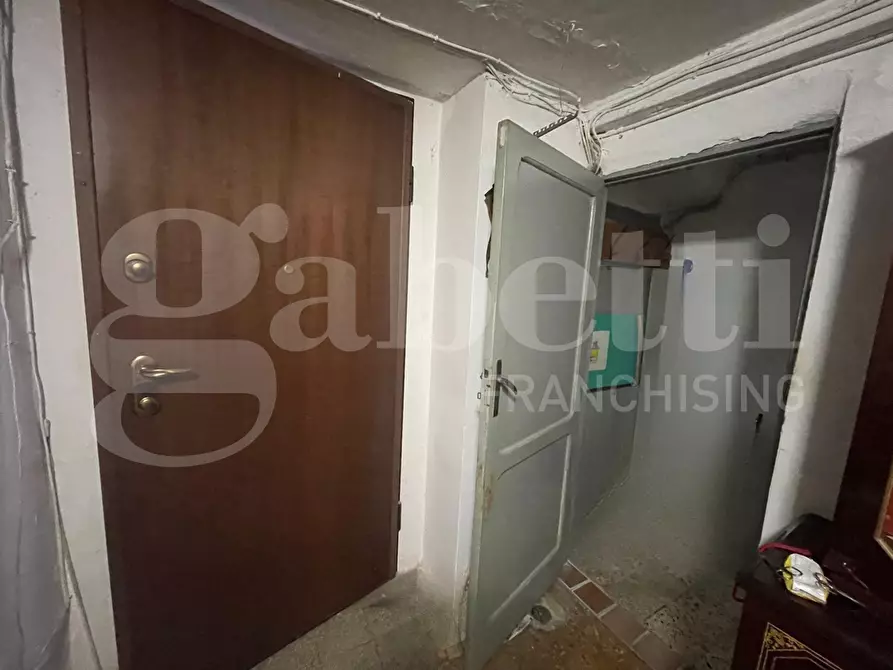 Immagine 8 di Appartamento in vendita  in Via Indipendenza, 498 a Gaeta