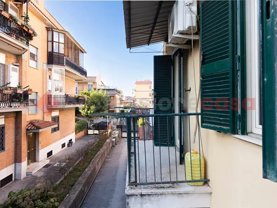Immagine 24 di Appartamento in vendita  in Via Amaretta a Roma