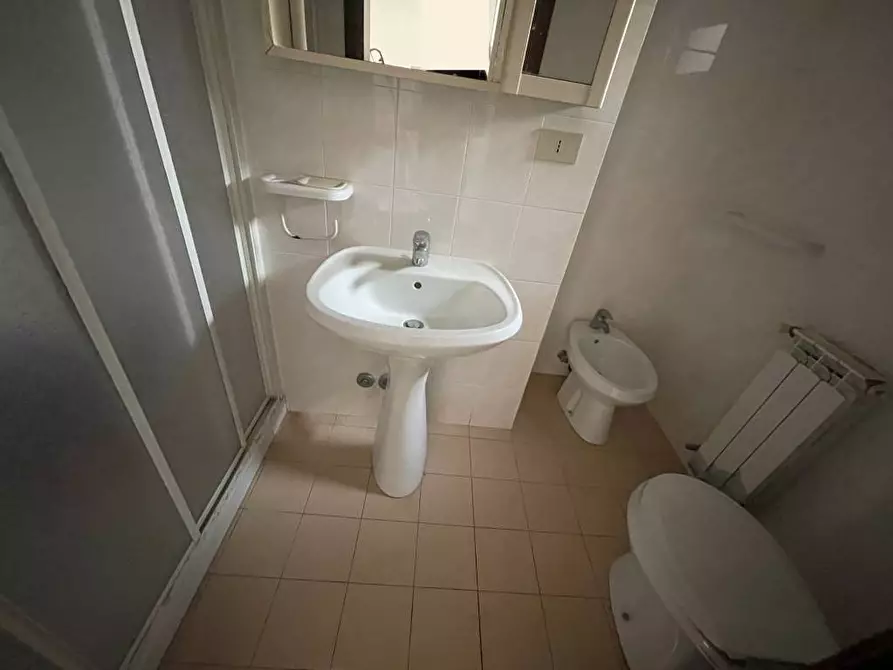 Immagine 25 di Appartamento in vendita  in Via SOTTOMARINA - VIALE VENETO, 12 a Chioggia