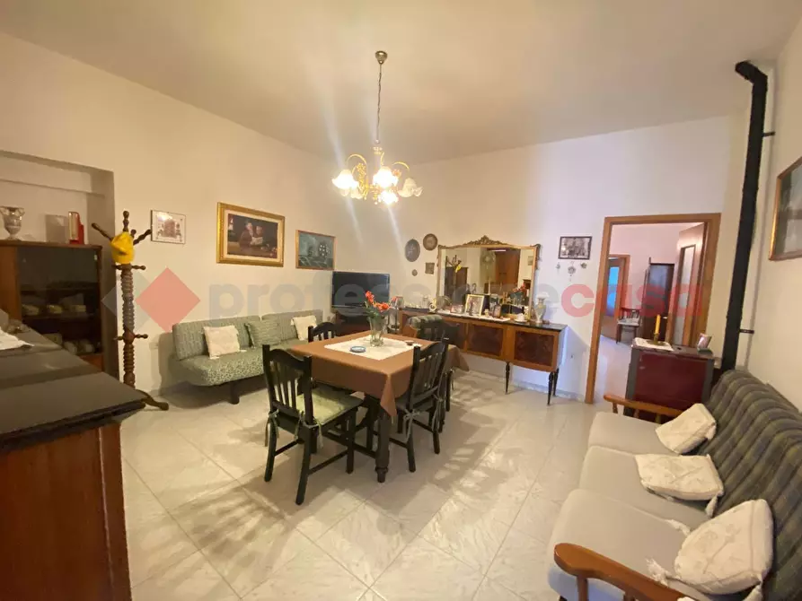 Immagine 12 di Appartamento in vendita  in Via Monte Massico a Falciano Del Massico