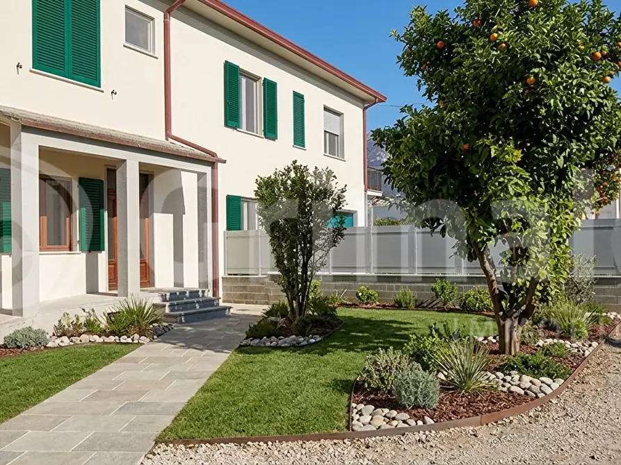 Immagine 29 di Appartamento in vendita  in Via CHIUSA, 38 a Massa