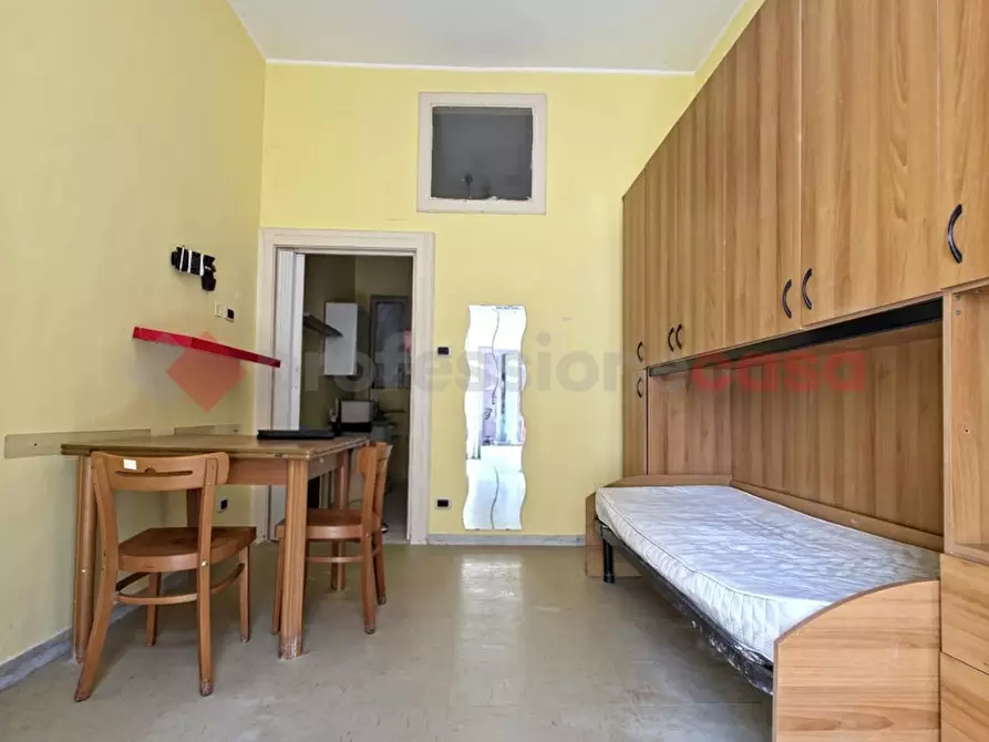 Immagine 7 di Appartamento in vendita  in Via CASTROMEDIANO, 58 a Bari