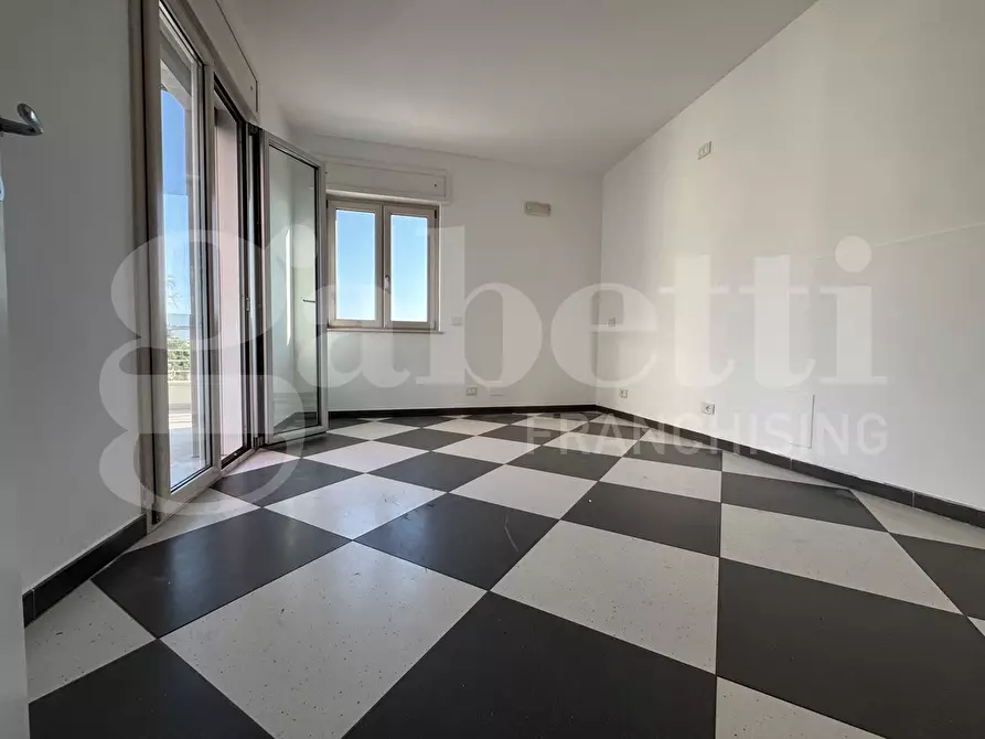 Immagine 4 di Appartamento in vendita  in Viale Giuseppe Grassi, 140 a Lecce