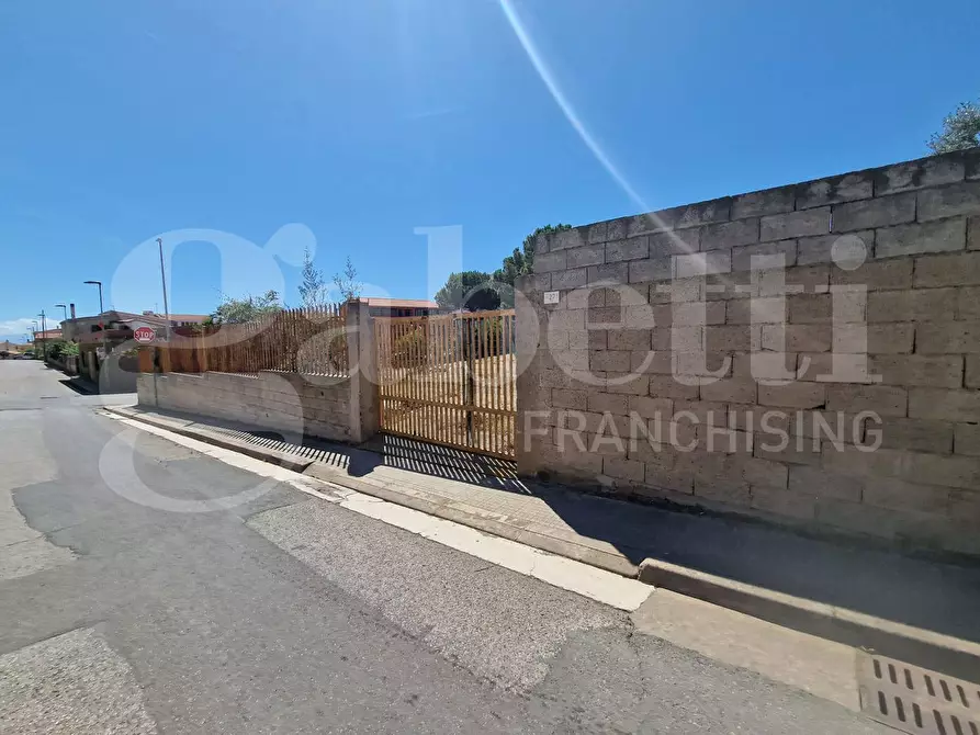 Immagine 5 di Terreno residenziale in vendita  in Via Bari, 27 a Capoterra