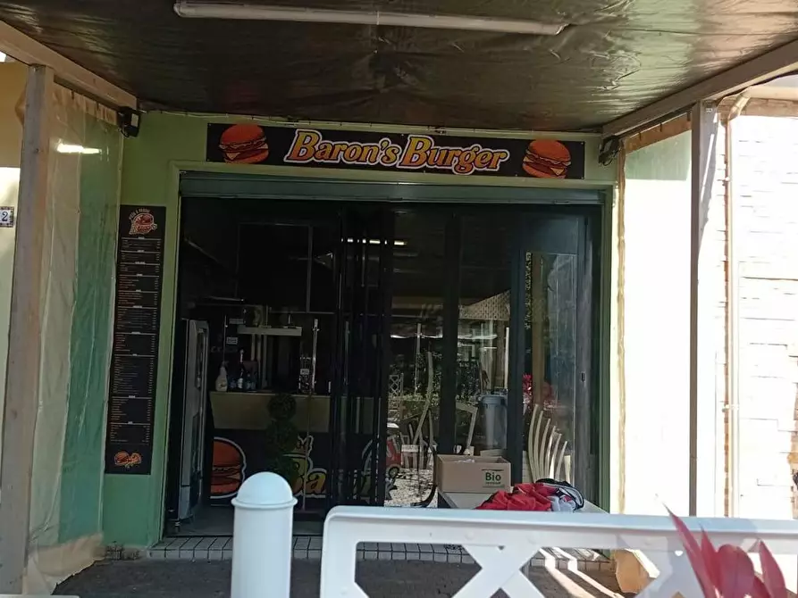 Immagine 7 di Attività commerciale in vendita  in Piazza napoli  milano marittima, 13 a Cervia