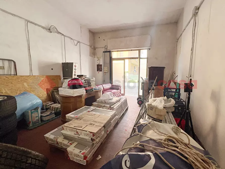 Immagine 2 di Laboratorio in vendita  in Via Viscardi, 9 a Rieti