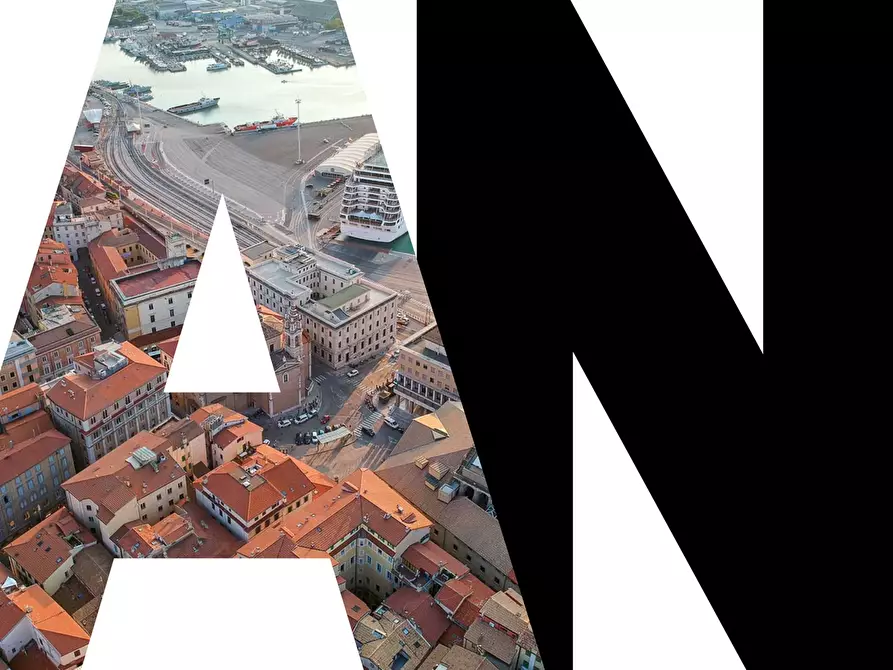 Immagine 43 di Rustico / casale in vendita  in Via castagna, 14 a Osimo