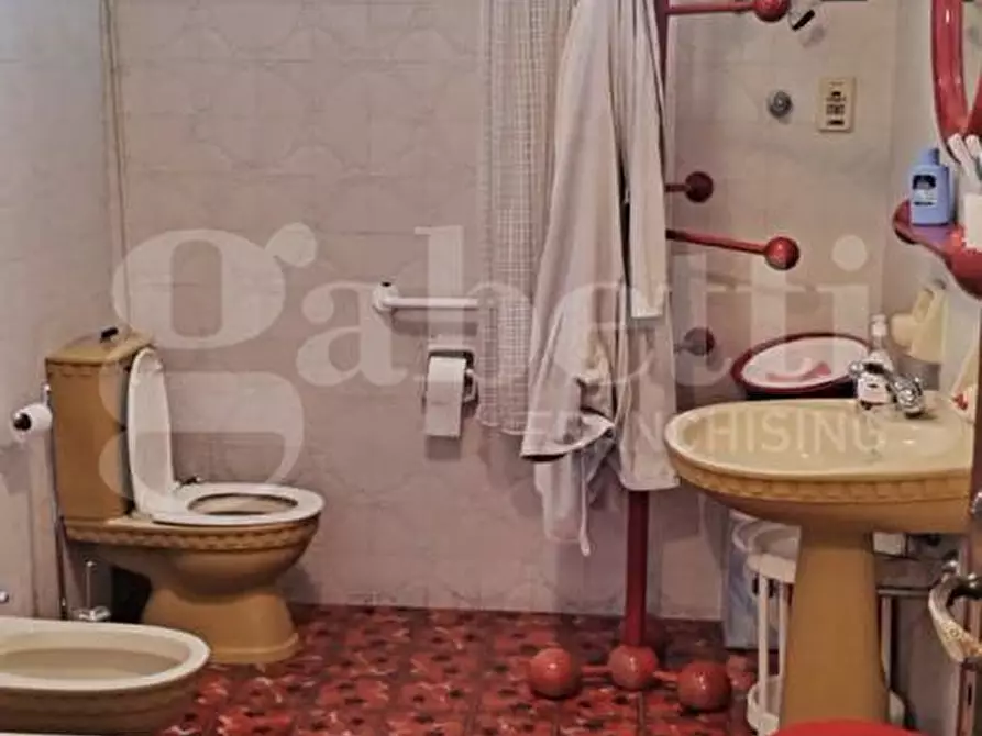 Immagine 17 di Appartamento in vendita  in Via Vittorio Veneto a Sant'arpino