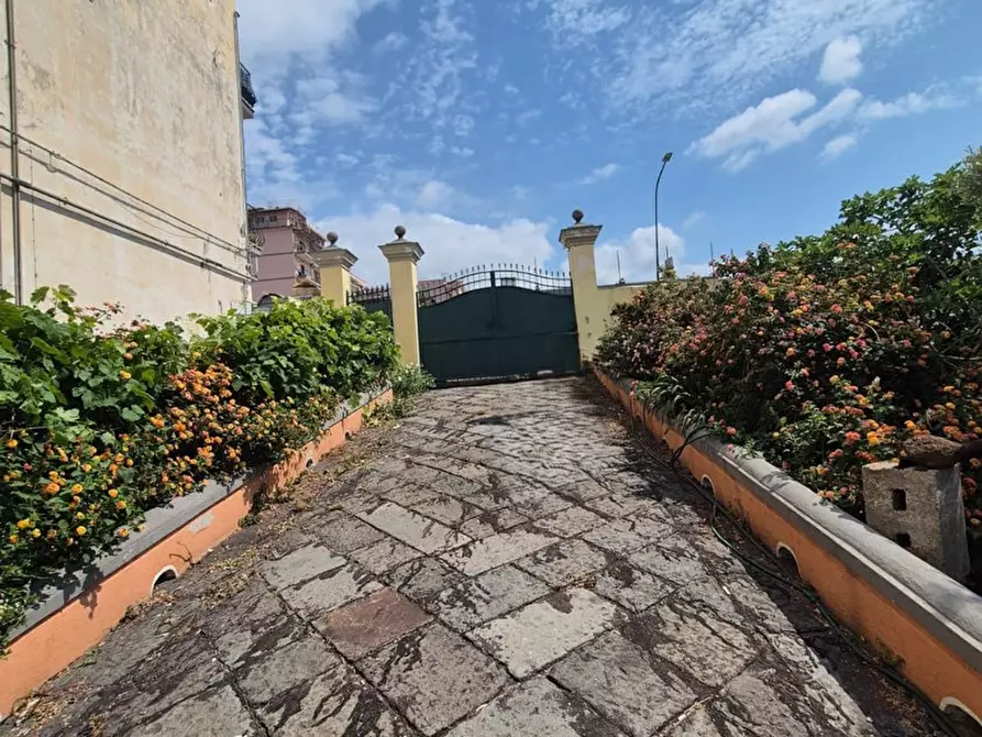 Immagine 3 di Casa indipendente in vendita  in Via Nazionale, 773 a Torre Del Greco