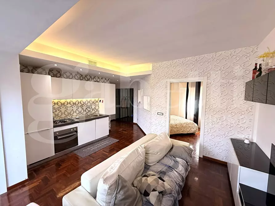 Immagine 2 di Appartamento in vendita  in Viale Cesare Pavese, 267 a Roma