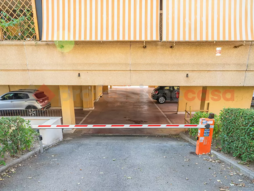 Immagine 37 di Appartamento in vendita  in Via Rodolfo Verduzio a Roma