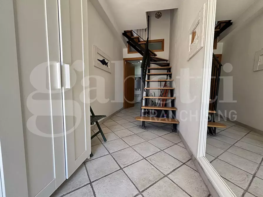 Immagine 7 di Appartamento in vendita  in Vico San Luigi, 15 a Gaeta