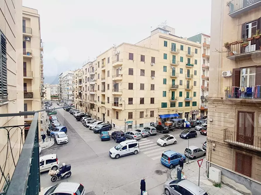 Immagine 19 di Appartamento in vendita  in Via Francesco Paolo Perez a Palermo