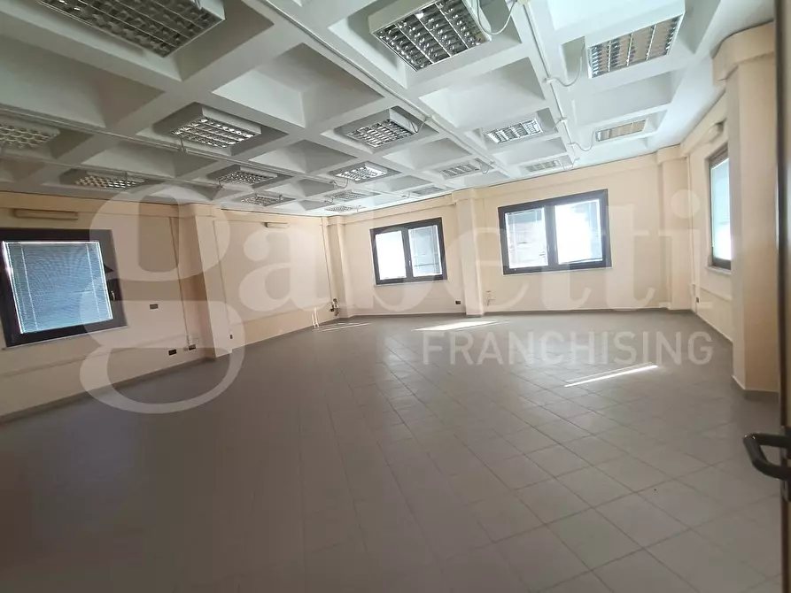 Immagine 15 di Ufficio in affitto  in Contrada BELLINO, SNC a Catanzaro
