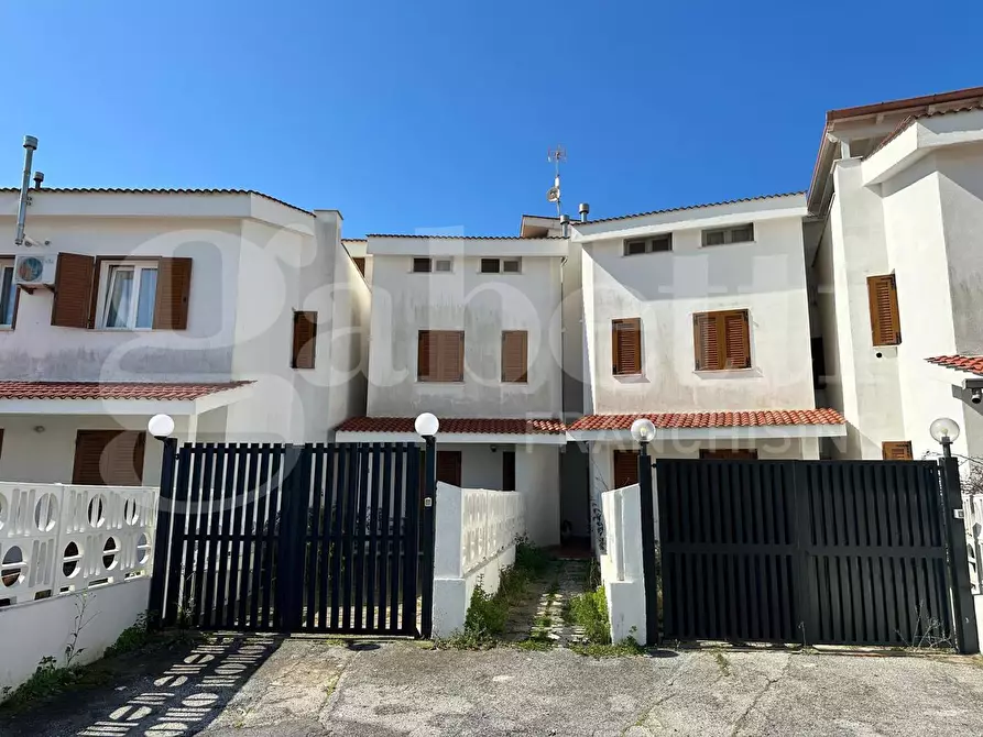 Immagine 17 di Appartamento in vendita  in Via lungomare degli ardeatini, 59 a Ardea