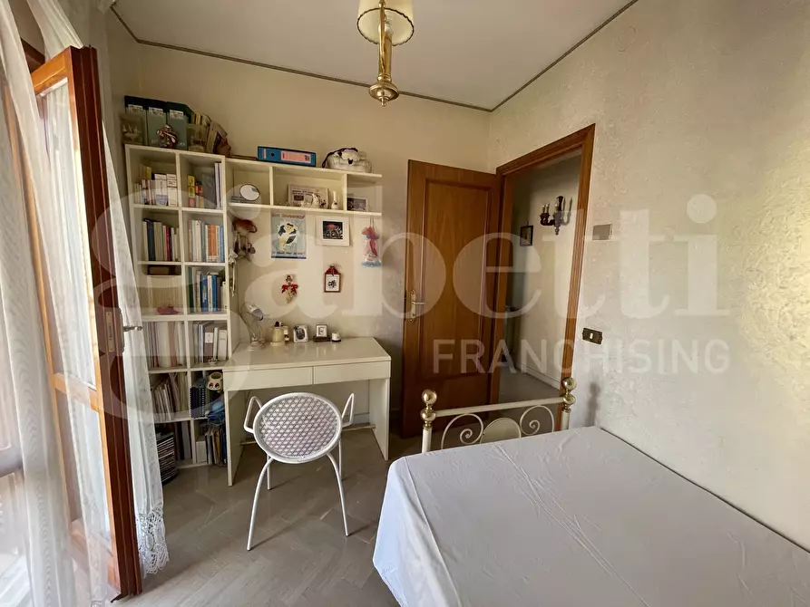 Immagine 40 di Casa trifamiliare in vendita  in Via Calegna, 51 a Gaeta