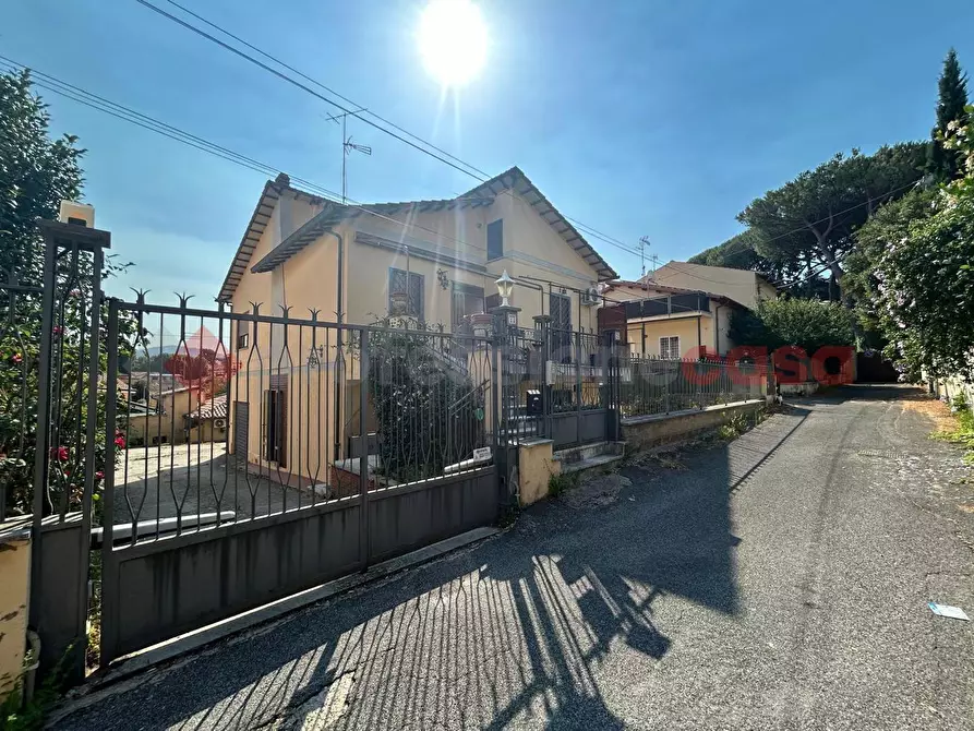 Immagine 26 di Appartamento in vendita  in Via Vecchia di Marino a Grottaferrata