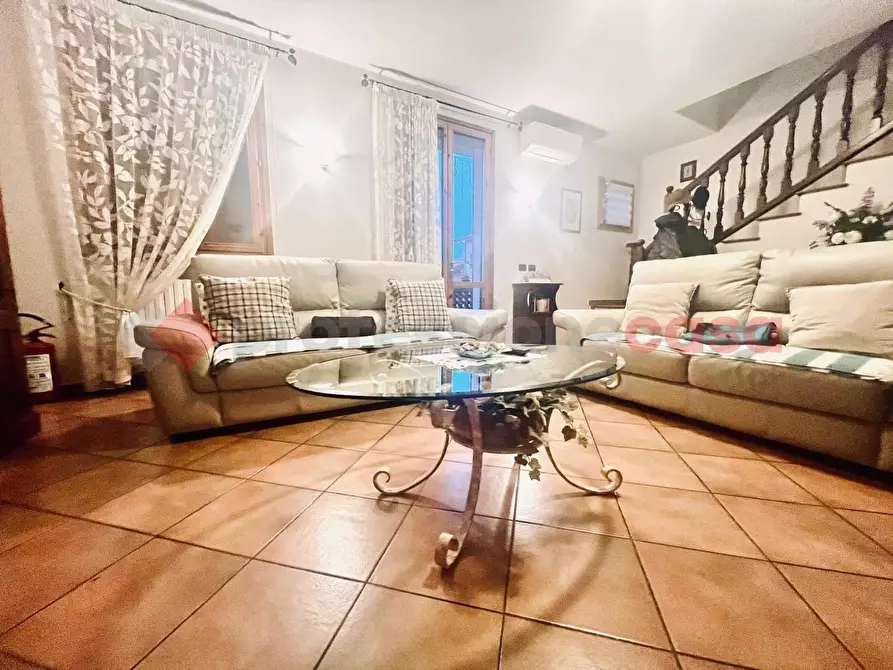 Immagine 1 di Villetta a schiera in vendita  in Via Resta a Scandiano